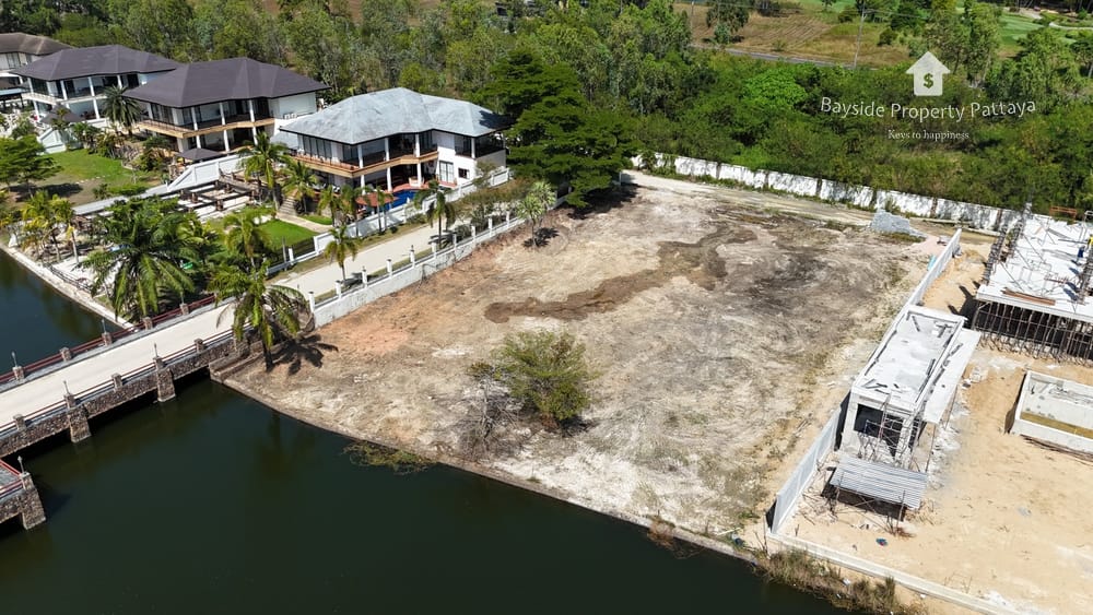 Prime Land for Sale in Huai Yai, Pattaya - Close to Restaurants 2
