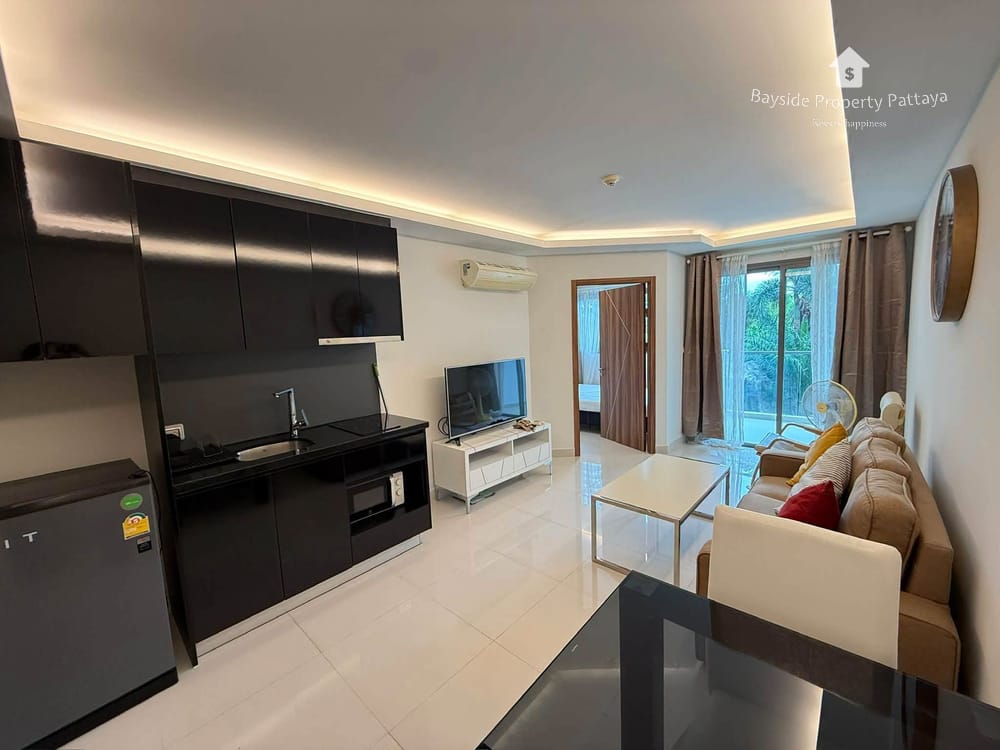 1-Bedroom Condo for Sale at Wongamat Beach, Pattaya with Air Conditioning 4