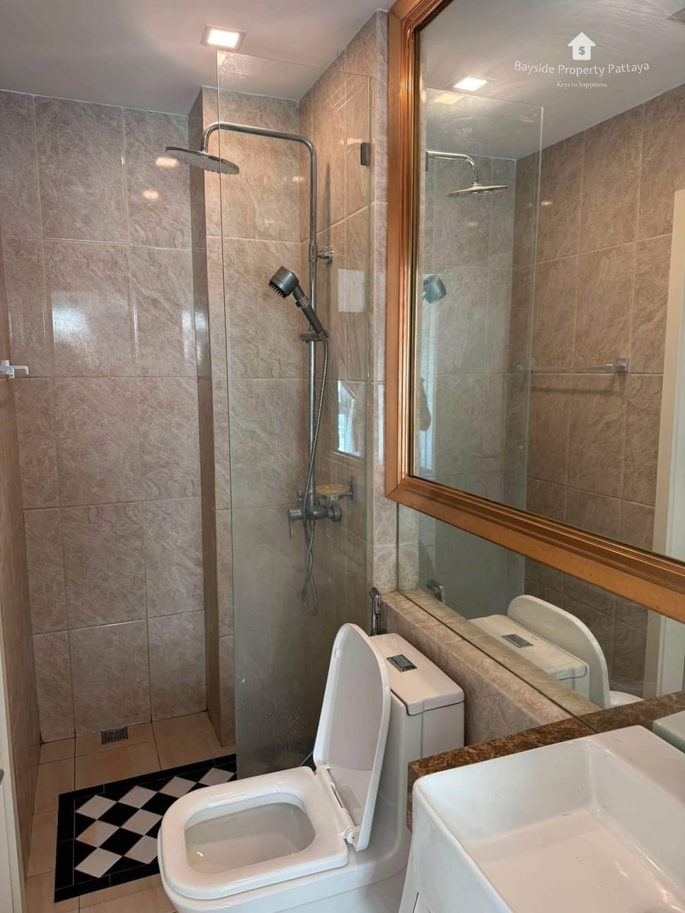 Luxury 1-Bedroom Condo for Rent with City View in Jomtien, Pattaya 4
