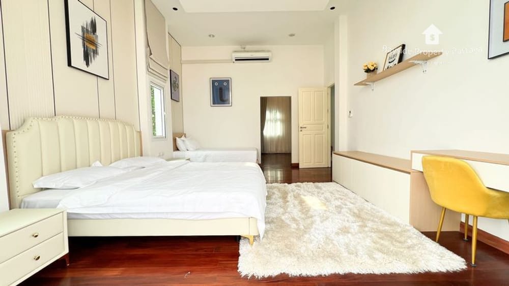 Großzügiges freistehendes Haus mit 6 Schlafzimmern und Klimaanlage in Pattaya City 2