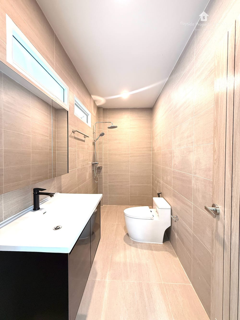 Modern 2-Bedroom Detached House for Sale in East Pattaya - Pet Friendly with Air Conditioning 16