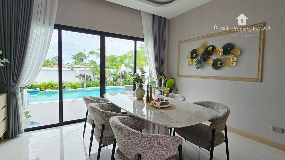 Spacious 4-Bedroom Detached House for Sale in East Pattaya with Air Conditioning 7