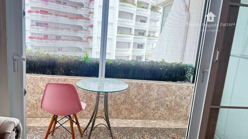 Stunning 2-Bedroom Penthouse for Sale at Siam Penthouse III with City View in Wongamat Beach, Pattaya 14