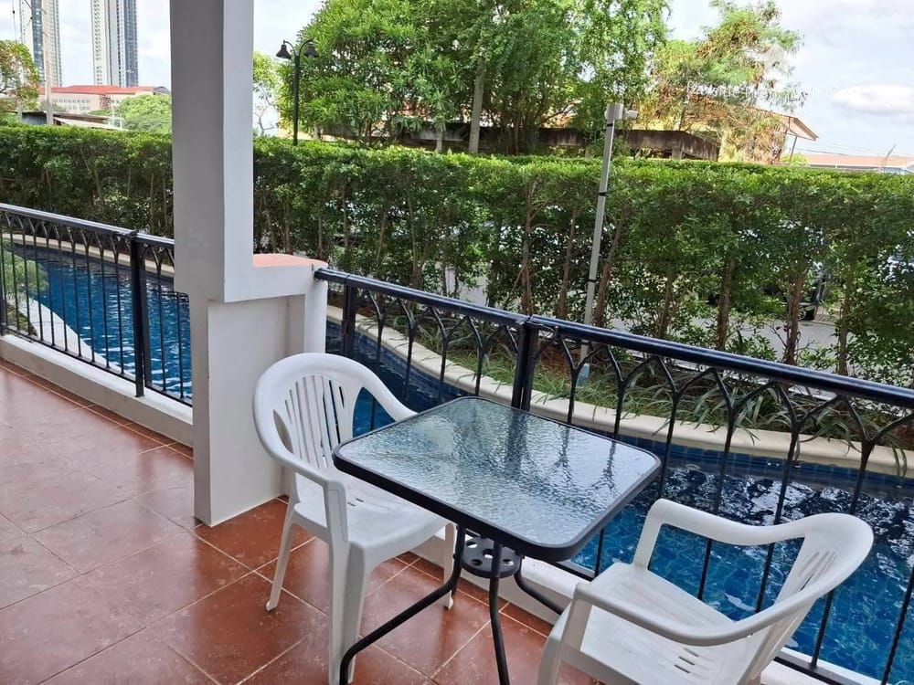 2-Bedroom Condo for Rent at Venetian Signature Condo Resort Pattaya with 24/7 Security 13