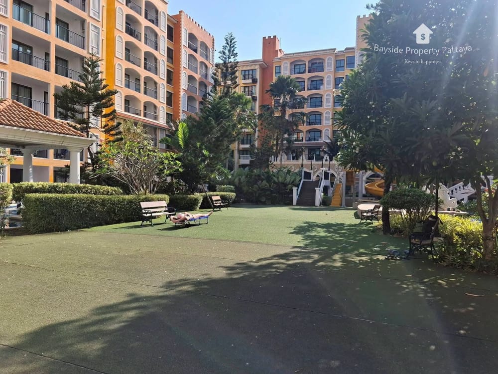 2-Bedroom Condo for Rent at Venetian Signature Condo Resort Pattaya with 24/7 Security 18
