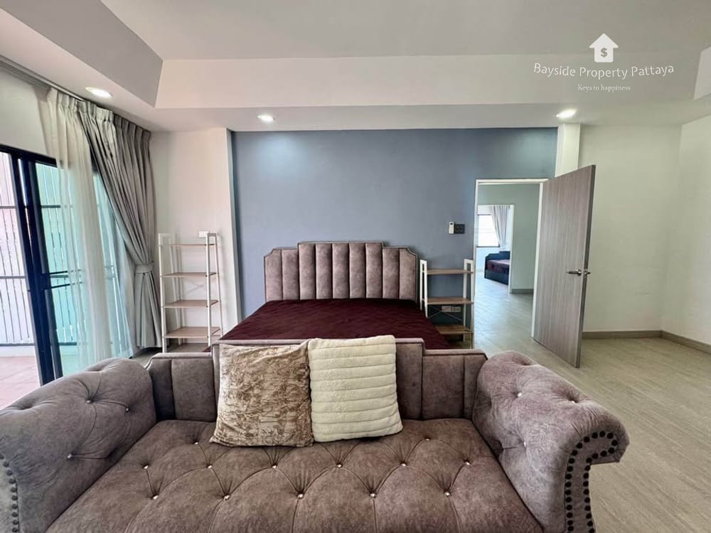 Großzügige Poolvilla mit 4 Schlafzimmern in Jomtien, Pattaya zu vermieten – Haustierfreundlich & Klimatisiert 11