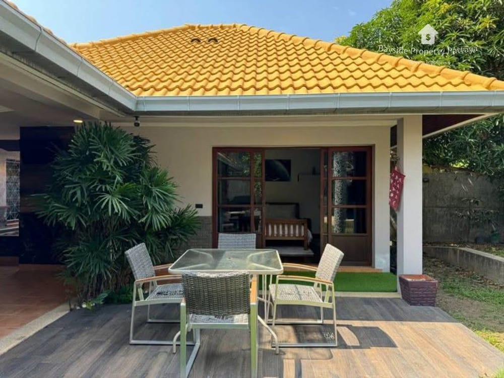 Geräumiges Einfamilienhaus mit 5 Schlafzimmern und Klimaanlage in East Pattaya 2