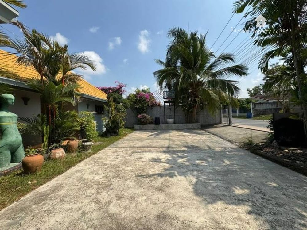 Geräumiges Einfamilienhaus mit 5 Schlafzimmern und Klimaanlage in East Pattaya 5
