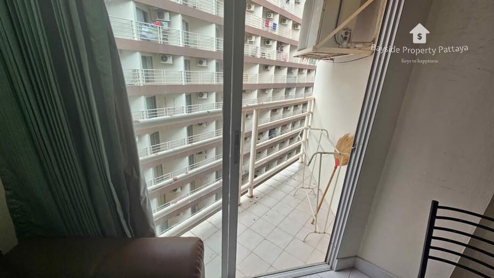 芭提雅中天海滩Rimhat Condominium公寓30平米开间户型1卫出售 11