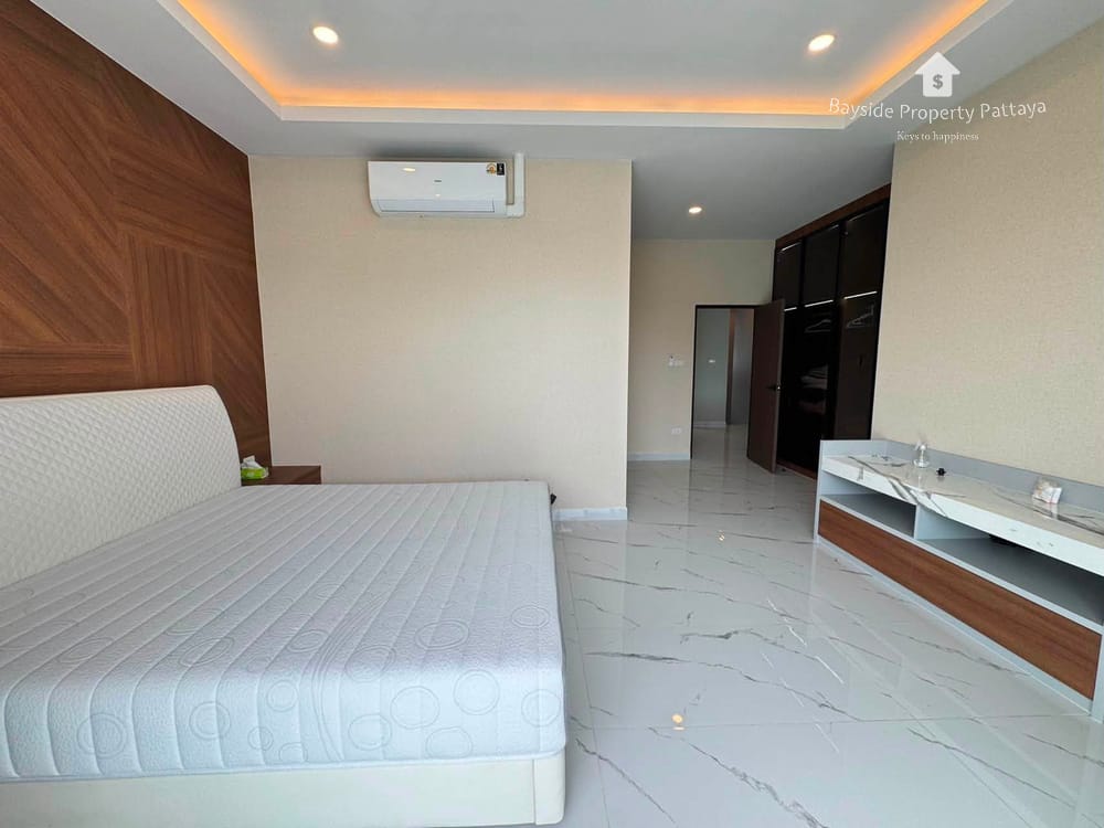 Продается 5-к. дом, 400м², в ЖК The Lake Huay Yai 6
