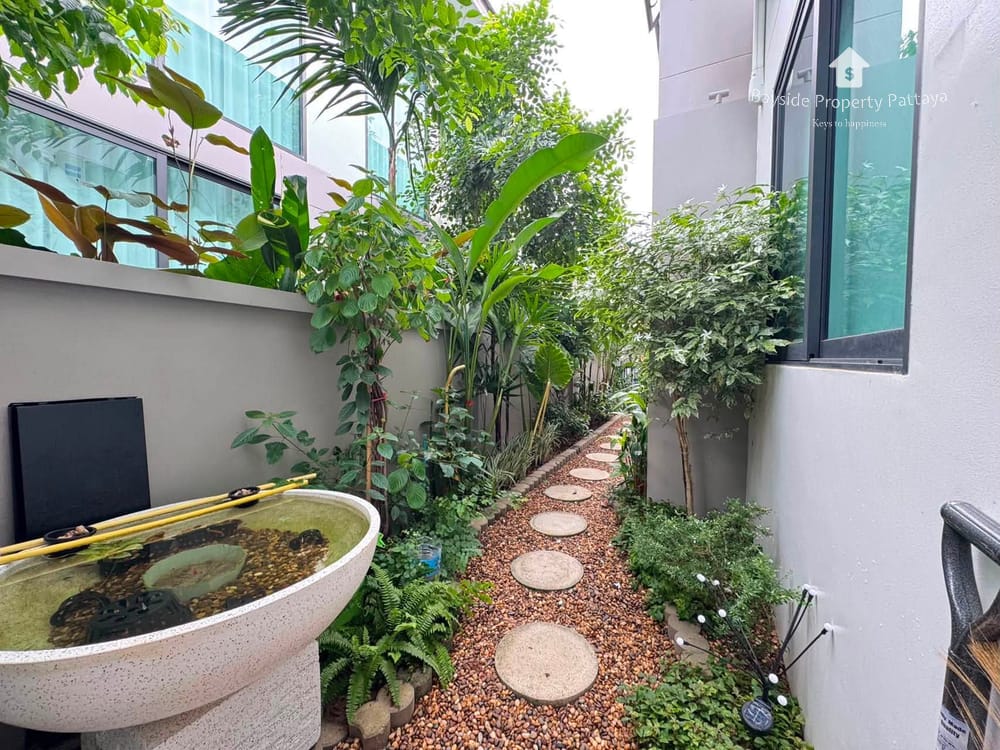 Продается 5-к. дом, 400м², в ЖК The Lake Huay Yai 14