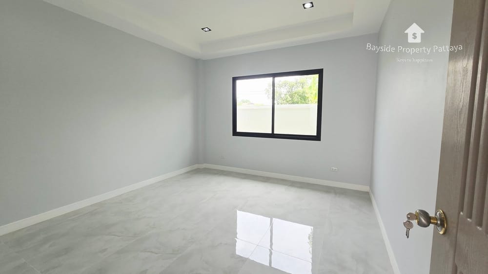 Продам 3-к. дом, 250м², с участком, Восточная Паттайя 12