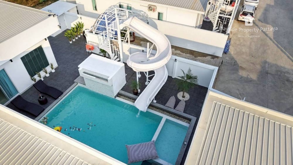 Geräumige 5-Schlafzimmer Poolvilla in Ost-Pattaya zu verkaufen – Haustierfreundlich & Klimatisiert 5