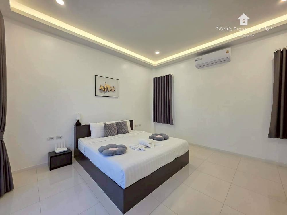 Geräumige 5-Schlafzimmer Poolvilla in Ost-Pattaya zu verkaufen – Haustierfreundlich & Klimatisiert 15