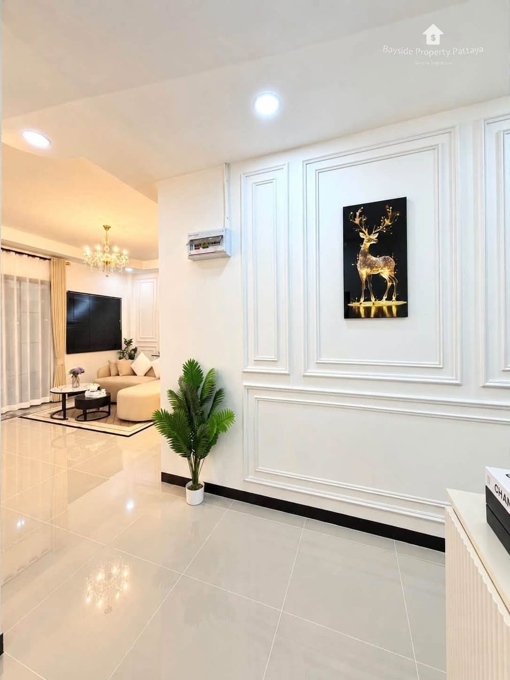 Modern 3-Bedroom Detached House for Sale in Nong Pla Lai, Pattaya with City Views 2