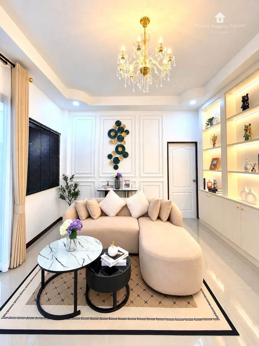 Modern 3-Bedroom Detached House for Sale in Nong Pla Lai, Pattaya with City Views 6