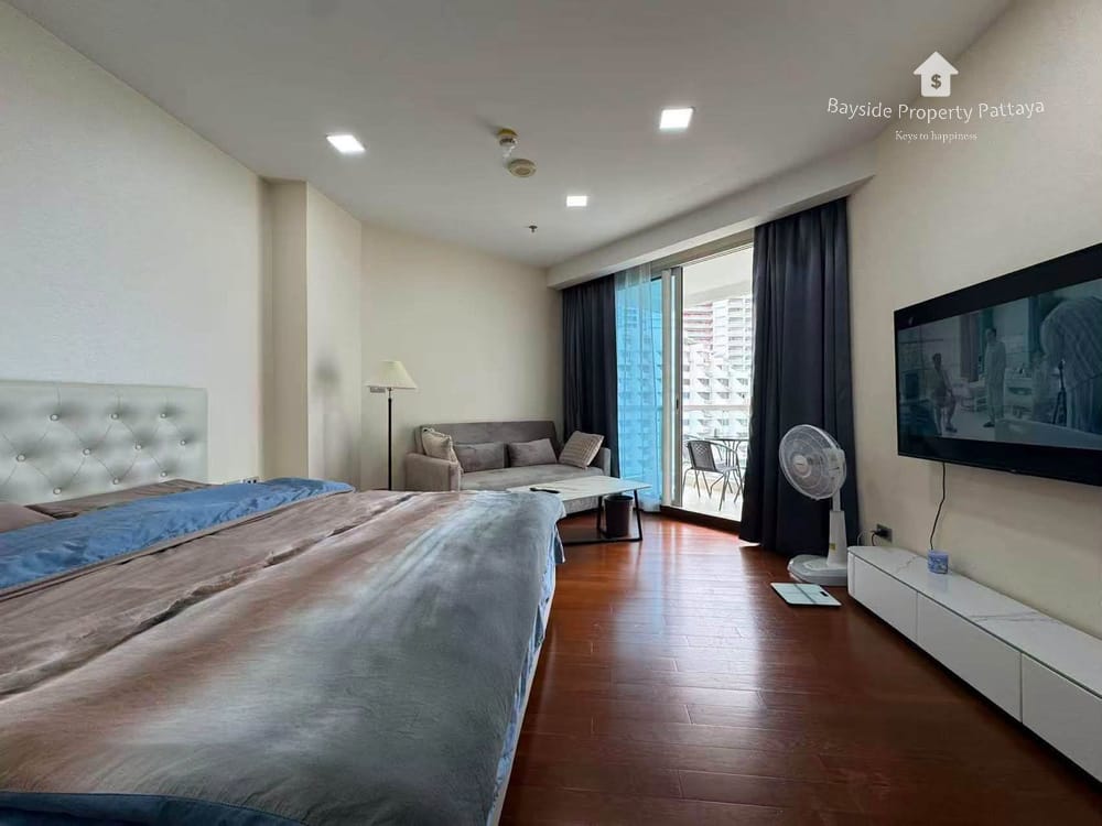 Sea View Studio for Sale in Wongamat Beach, Pattaya - Ideal Investment Opportunity 3