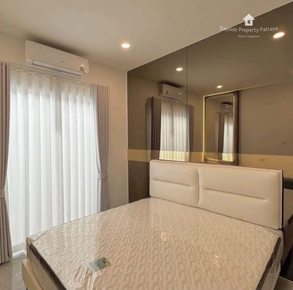 Spacious 4-Bedroom House for Sale in Jomtien, Pattaya with Air Conditioning 4