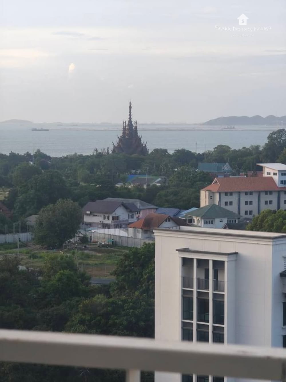 Sea View Studio for Sale at Wongamat Beach, Pattaya with Air Conditioning 6