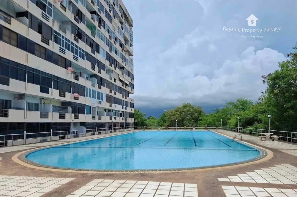 1-Bedroom Condo for Sale in Pattaya Plaza Condotel, East Pattaya with City View 1