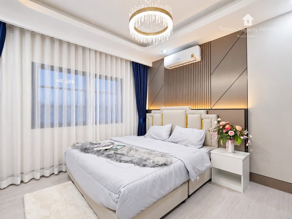 Spacious 4-Bedroom Detached House for Sale in East Pattaya with Air Conditioning 17