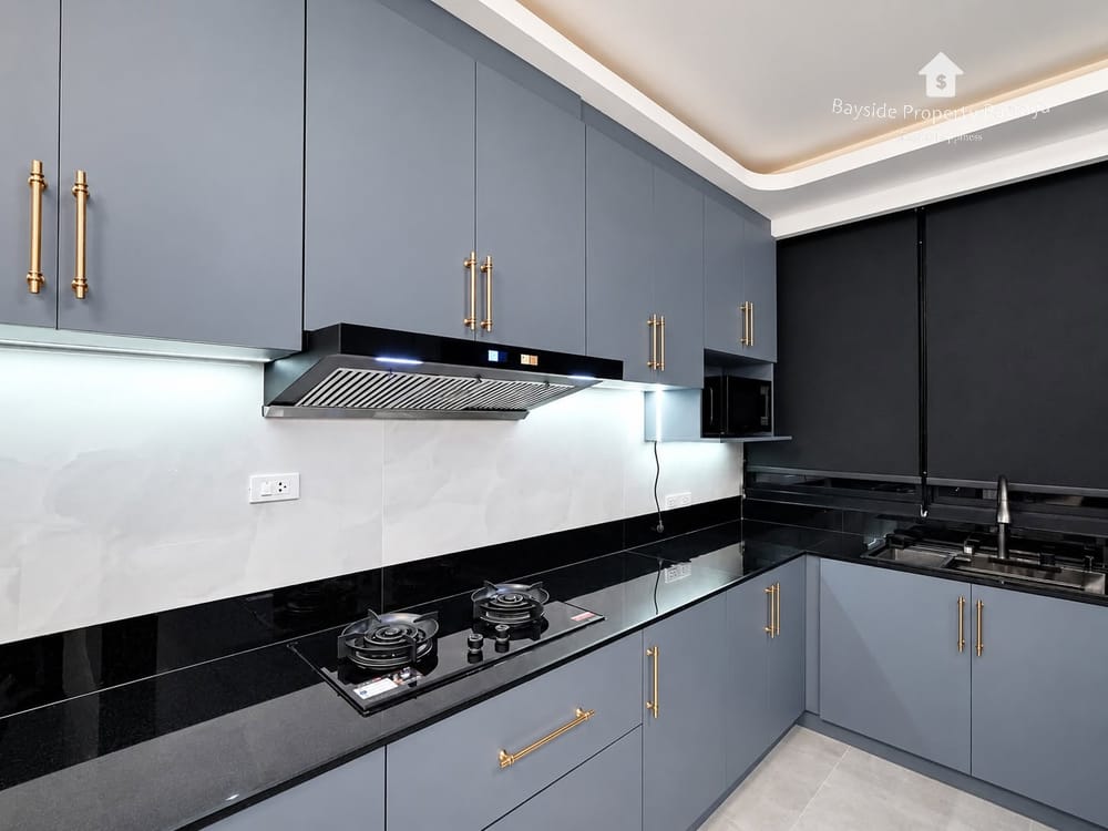 Spacious 4-Bedroom Detached House for Sale in East Pattaya with Air Conditioning 37