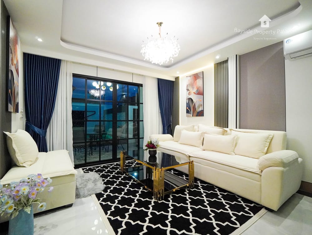 Spacious 4-Bedroom Detached House for Sale in East Pattaya with Air Conditioning 60