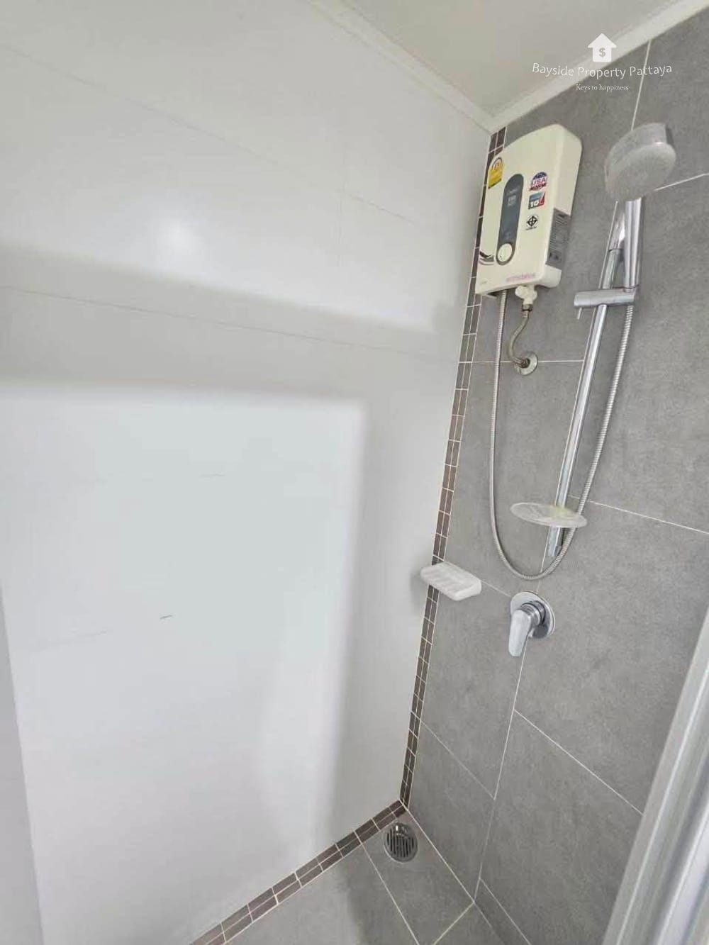 Sea View 1-Bedroom Condo for Sale in Lumpini Park Beach Jomtien, Pattaya 14