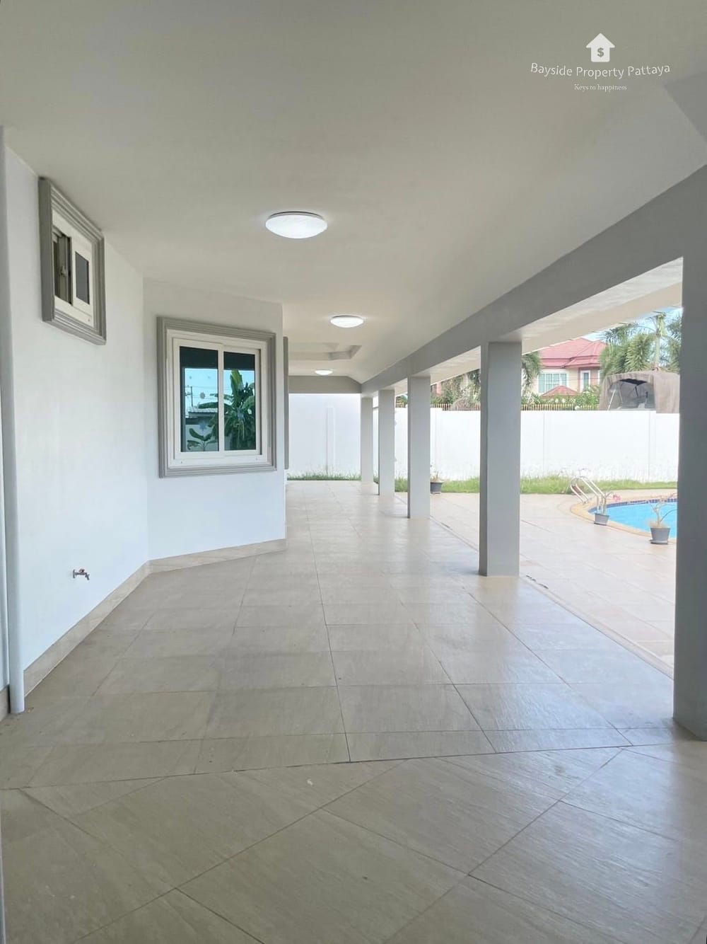 Spacious 4-Bedroom House for Sale in East Pattaya with Air Conditioning 12