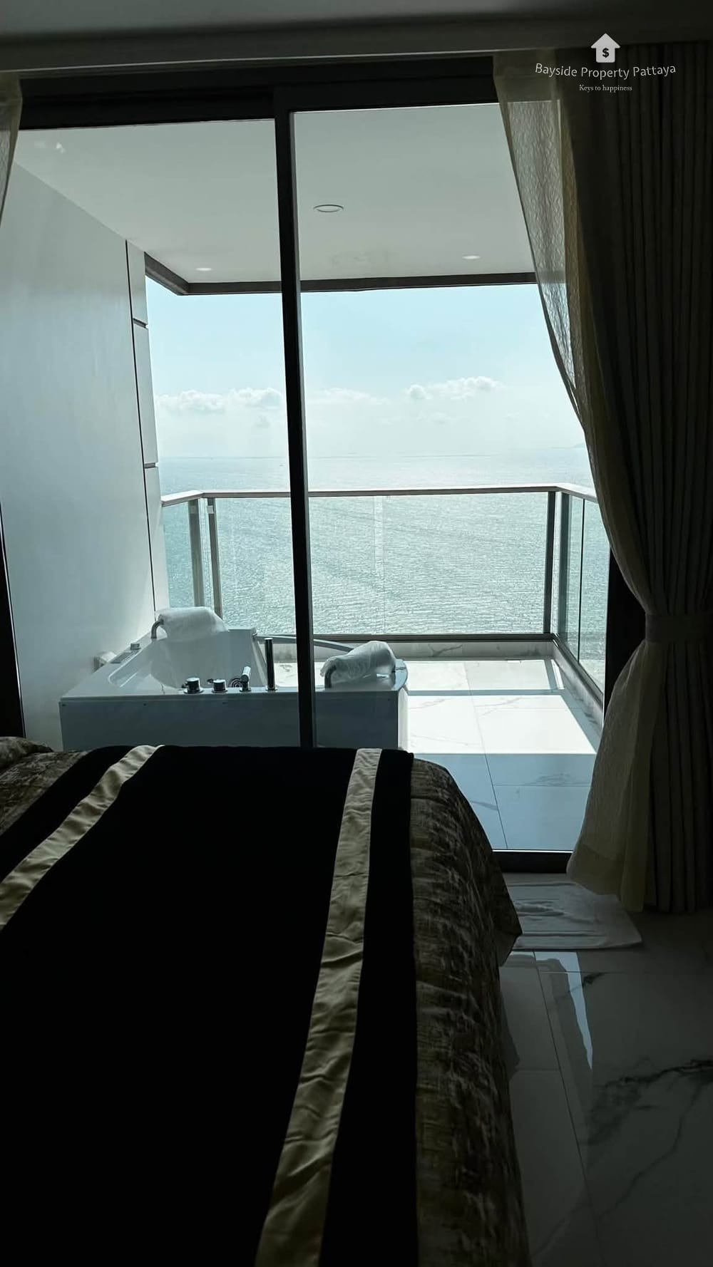 Sea View 2-Bedroom Condo for Rent at Copacabana Beach Jomtien, Pattaya - 24/7 Security 8
