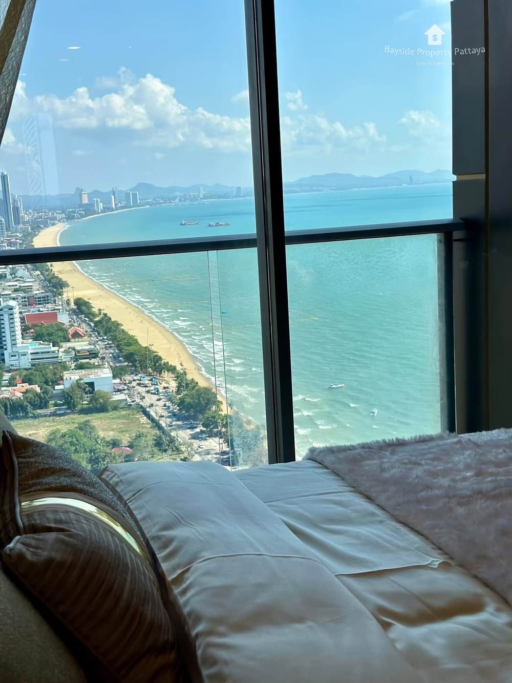 Sea View 2-Bedroom Condo for Rent at Copacabana Beach Jomtien, Pattaya - 24/7 Security 9