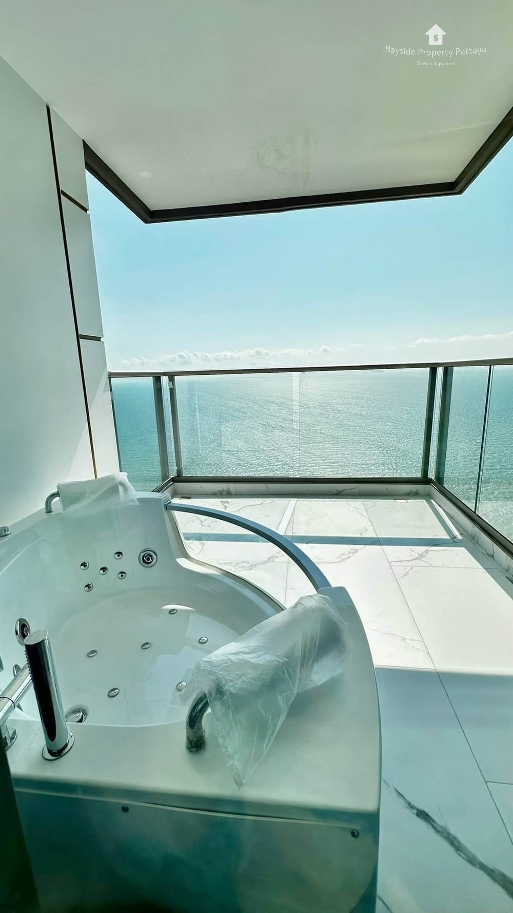 Sea View 2-Bedroom Condo for Rent at Copacabana Beach Jomtien, Pattaya - 24/7 Security 11