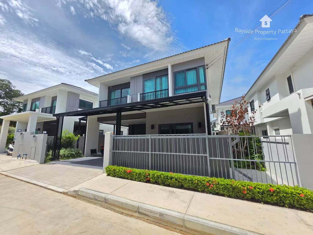 Spacious 4-Bedroom Villa for Sale in East Pattaya with Air Conditioning 18