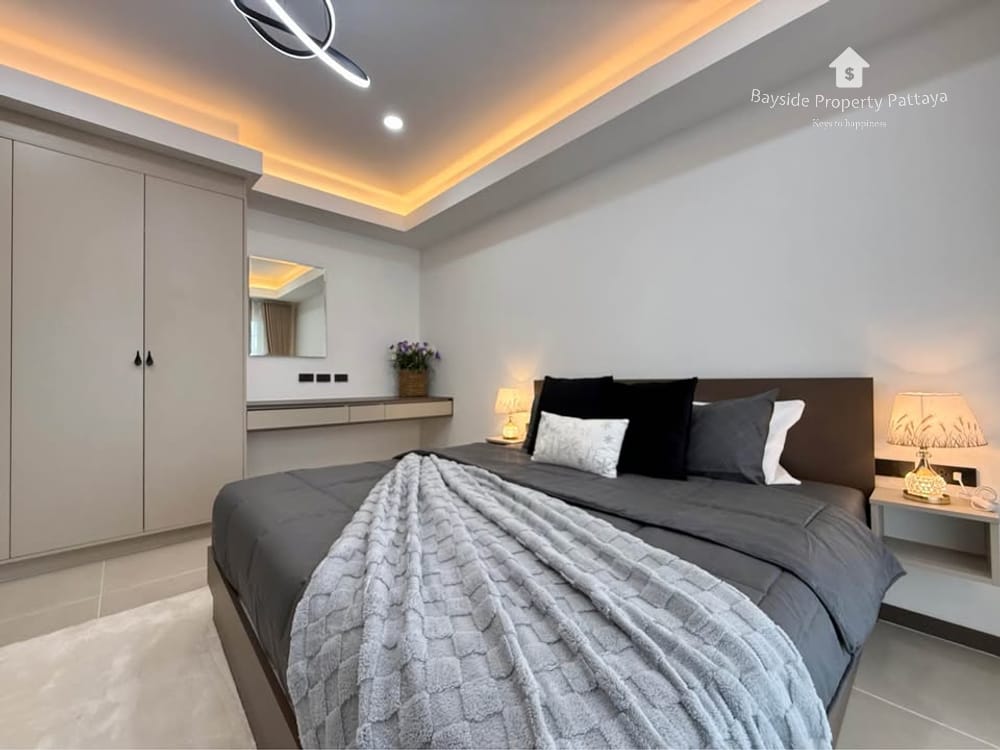 2-Bedroom Sea View Condo for Sale in Majestic Jomtien, Pattaya 4