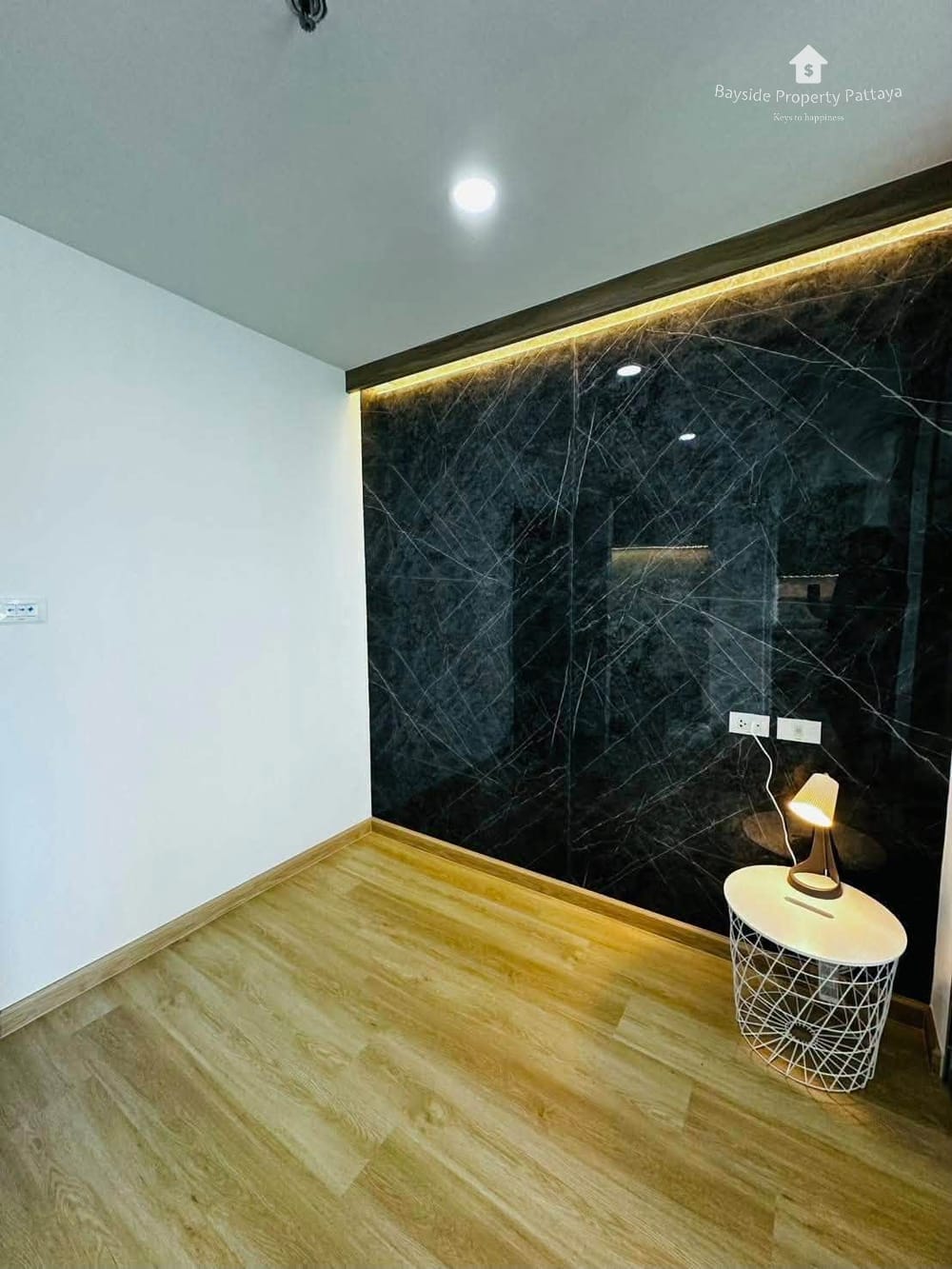 1-Bedroom Condo for Sale in Lumpini Seaview Jomtien, Pattaya with Air Conditioning 8