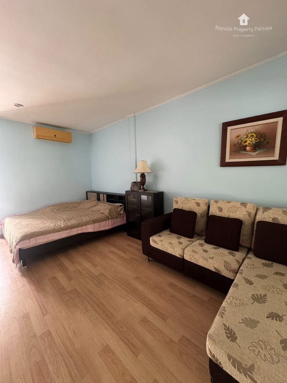 Modern Studio for Sale in Jomtien, Pattaya with City View and Air Conditioning 3