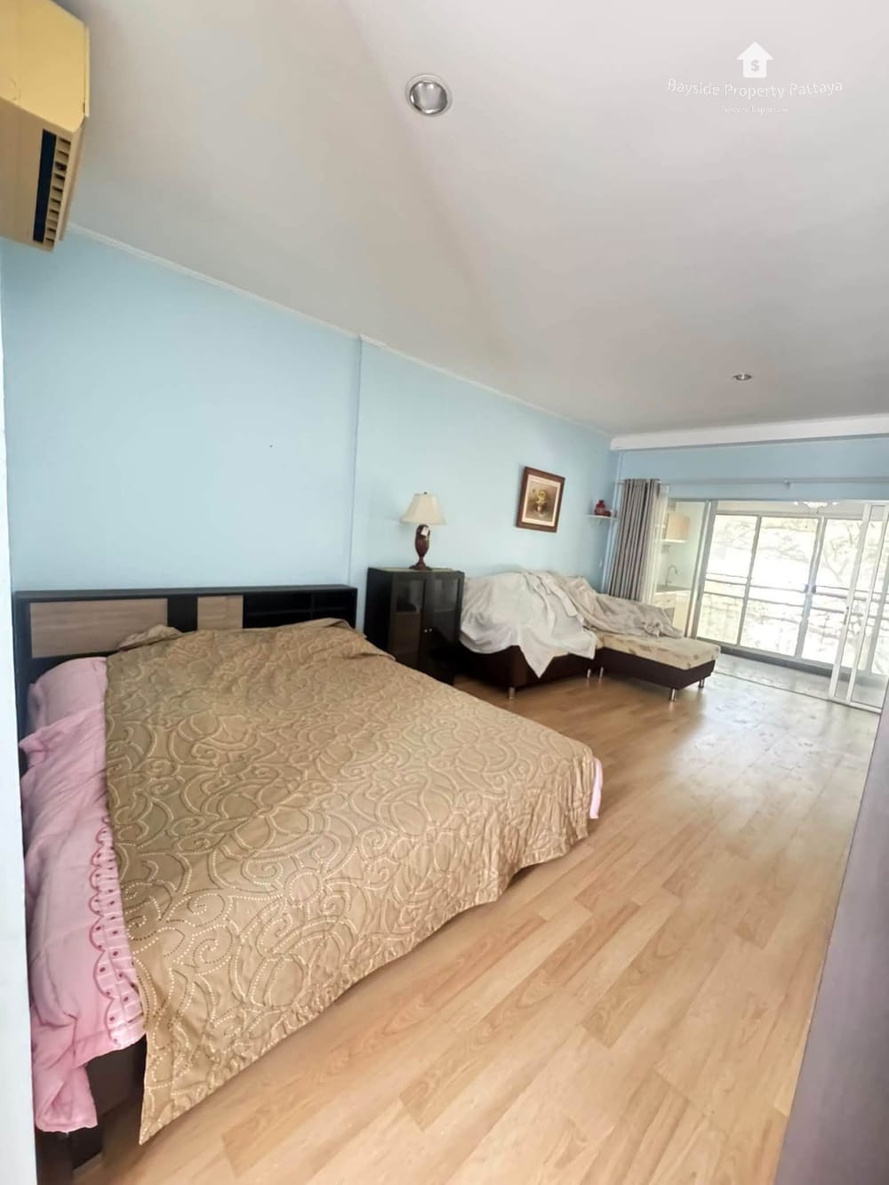 Modern Studio for Sale in Jomtien, Pattaya with City View and Air Conditioning 6