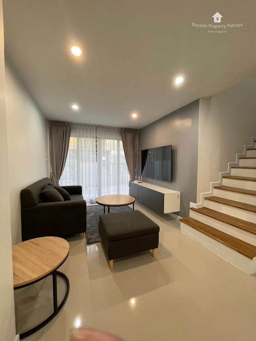 3-Bedroom House for Rent with City View in Na Kluea, Pattaya 4