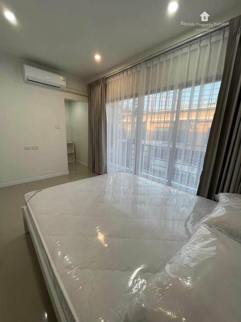 3-Bedroom House for Rent with City View in Na Kluea, Pattaya 14