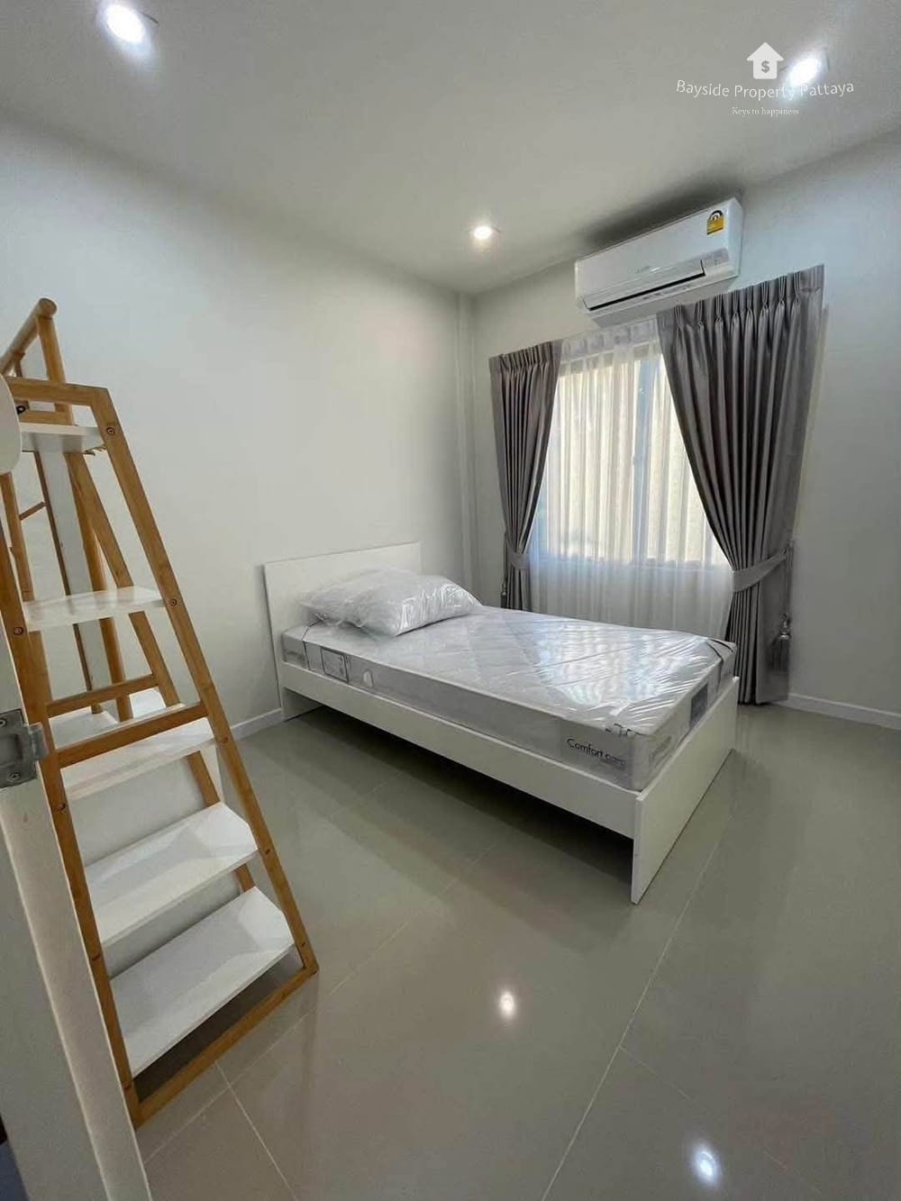 3-Bedroom House for Rent with City View in Na Kluea, Pattaya 17