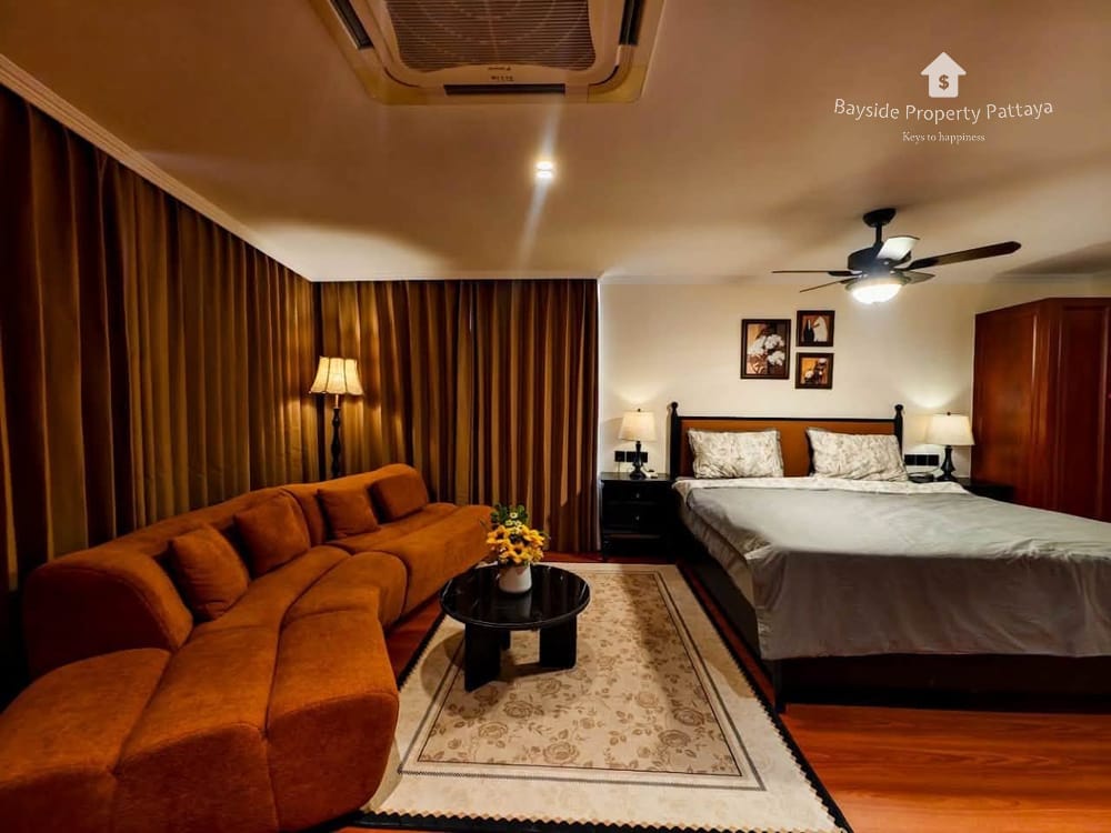 Sea View 2 Bedroom Condo for Sale in Jomtien Plaza Condotel, Pattaya 3