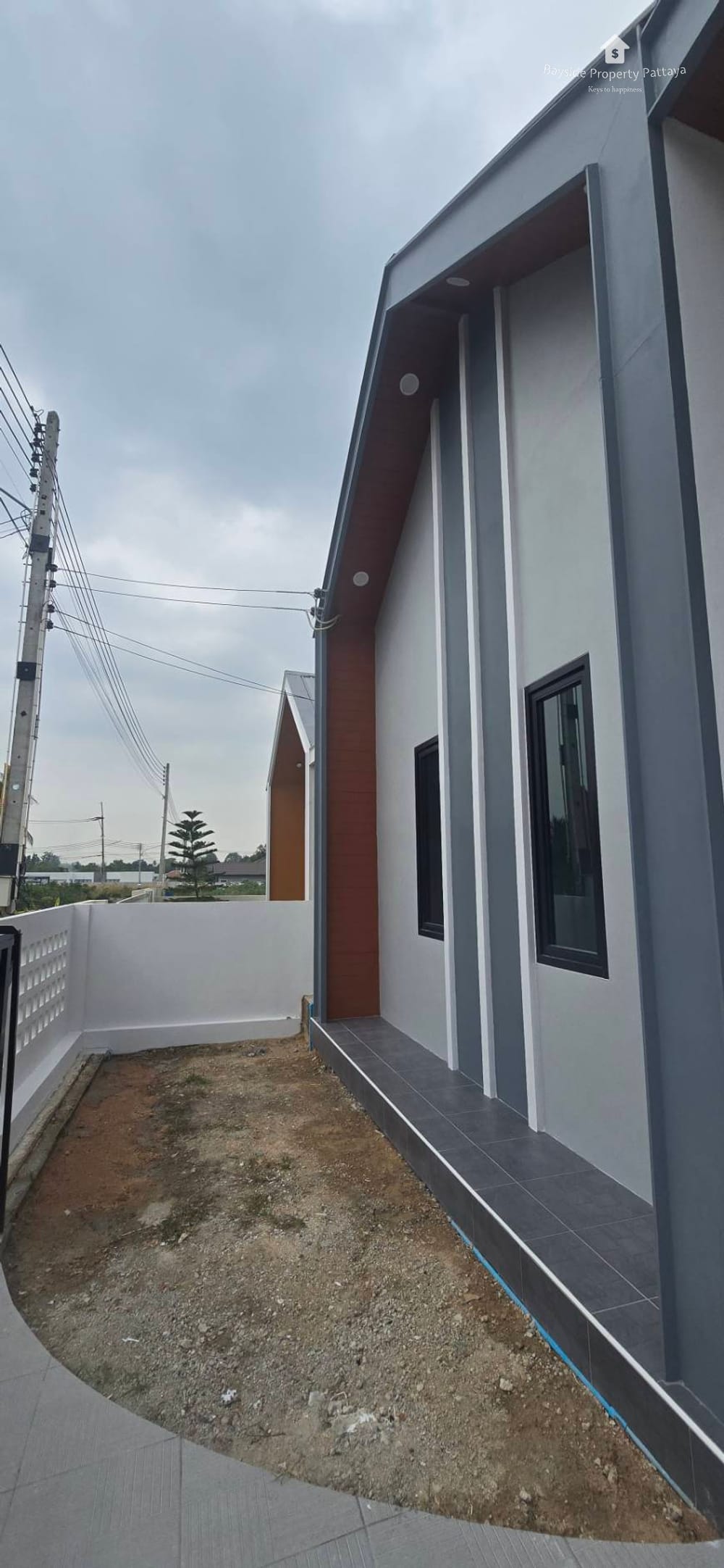 Geräumiges Einfamilienhaus in Ost-Pattaya: 3 Schlafzimmer, Stellplatz 2