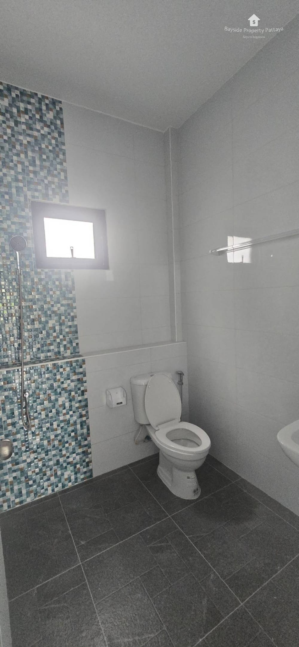 Geräumiges Einfamilienhaus in Ost-Pattaya: 3 Schlafzimmer, Stellplatz 7