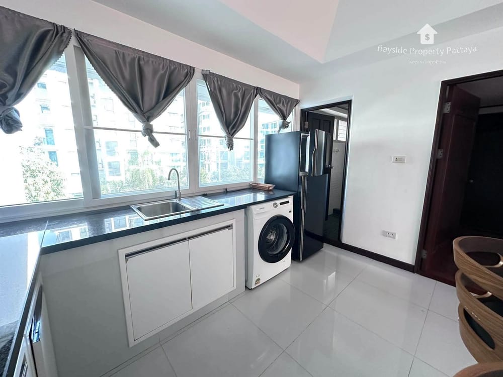 Beachfront 2-Bedroom Condo for Sale at Bangsarey Condominium, Pattaya 14