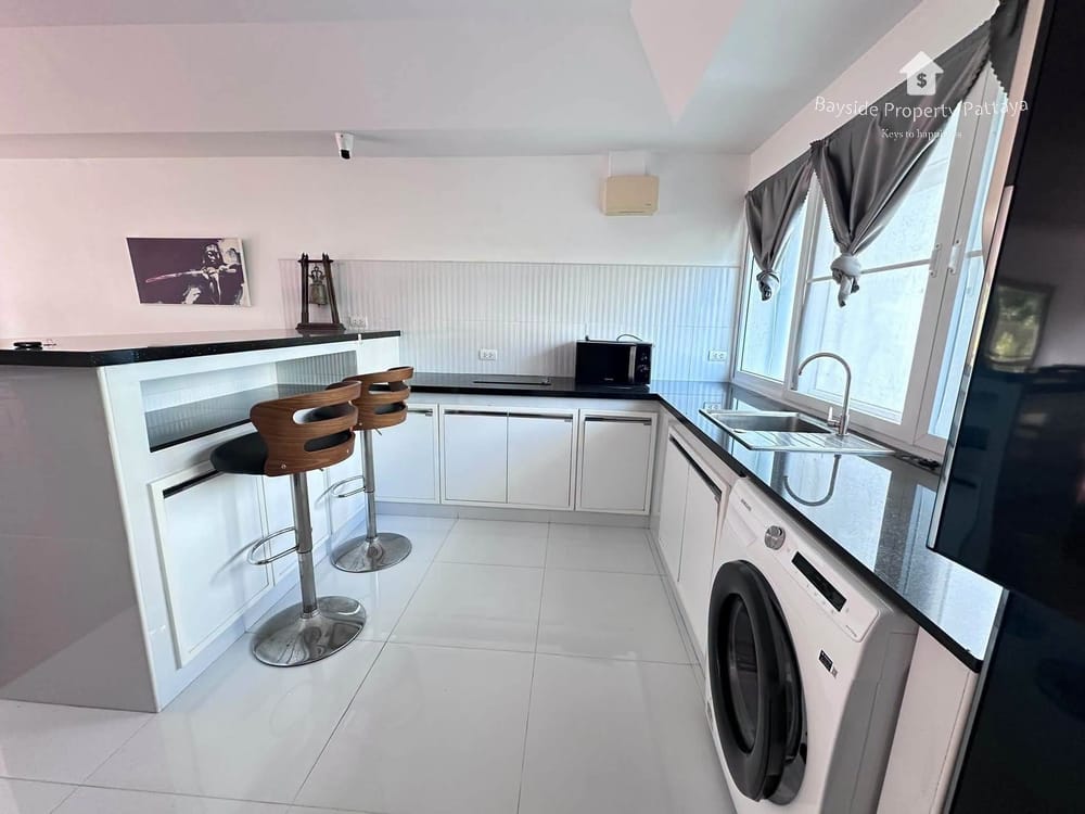 Beachfront 2-Bedroom Condo for Sale at Bangsarey Condominium, Pattaya 16