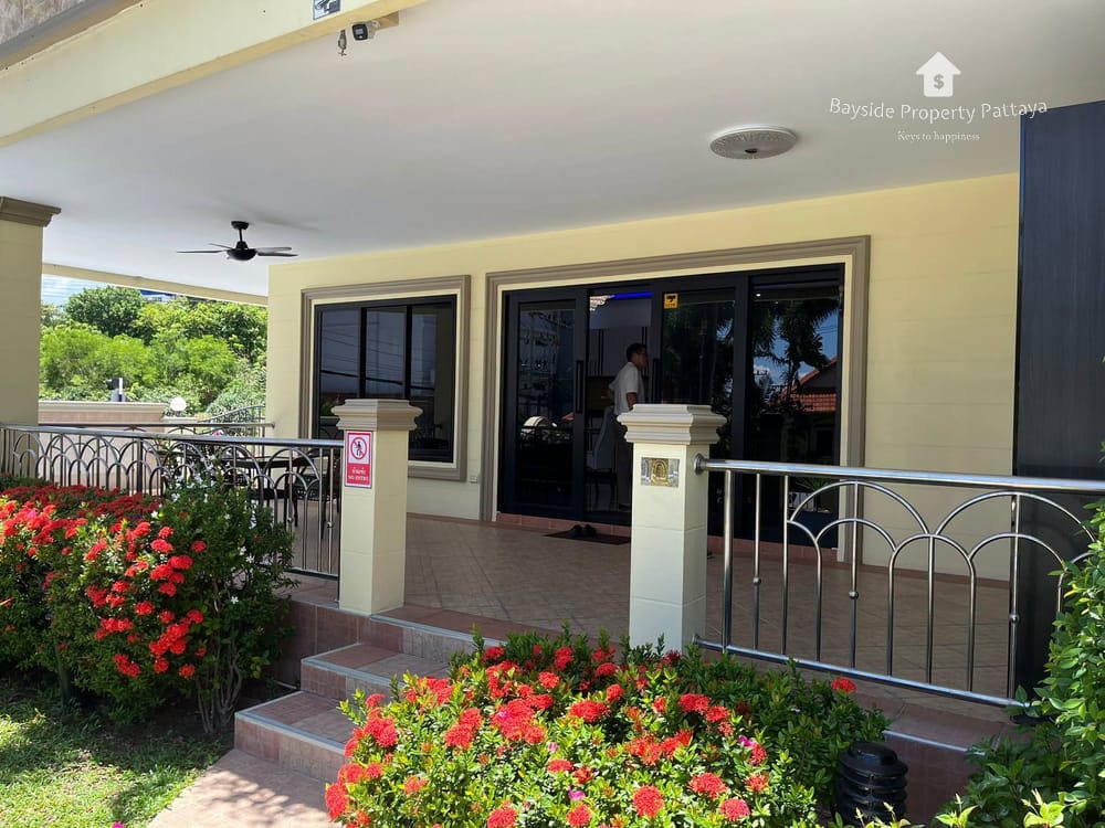 2-Schlafzimmer-Eigentumswohnung mit Stadtblick in Pratumnak, Pattaya 4