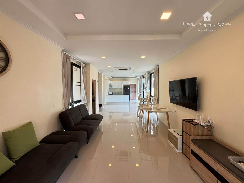 Villa Asiatic: Exklusive 4-Schlafzimmer-Villa mit 24/7 Sicherheit in Pattaya zu verkaufen 3
