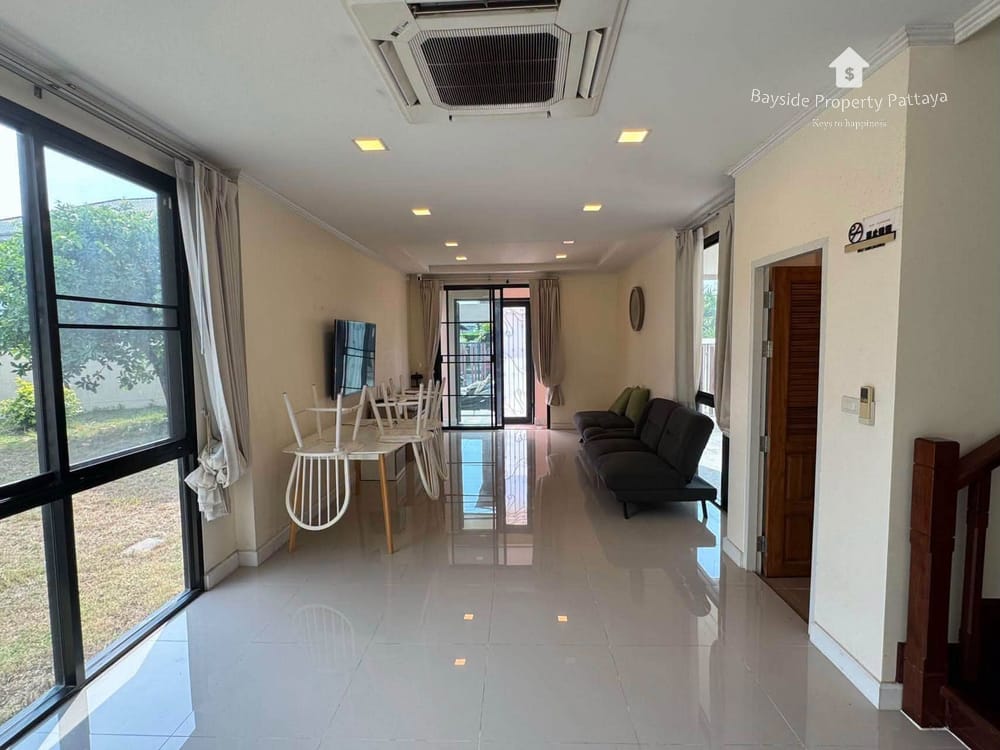Villa Asiatic: Exklusive 4-Schlafzimmer-Villa mit 24/7 Sicherheit in Pattaya zu verkaufen 4
