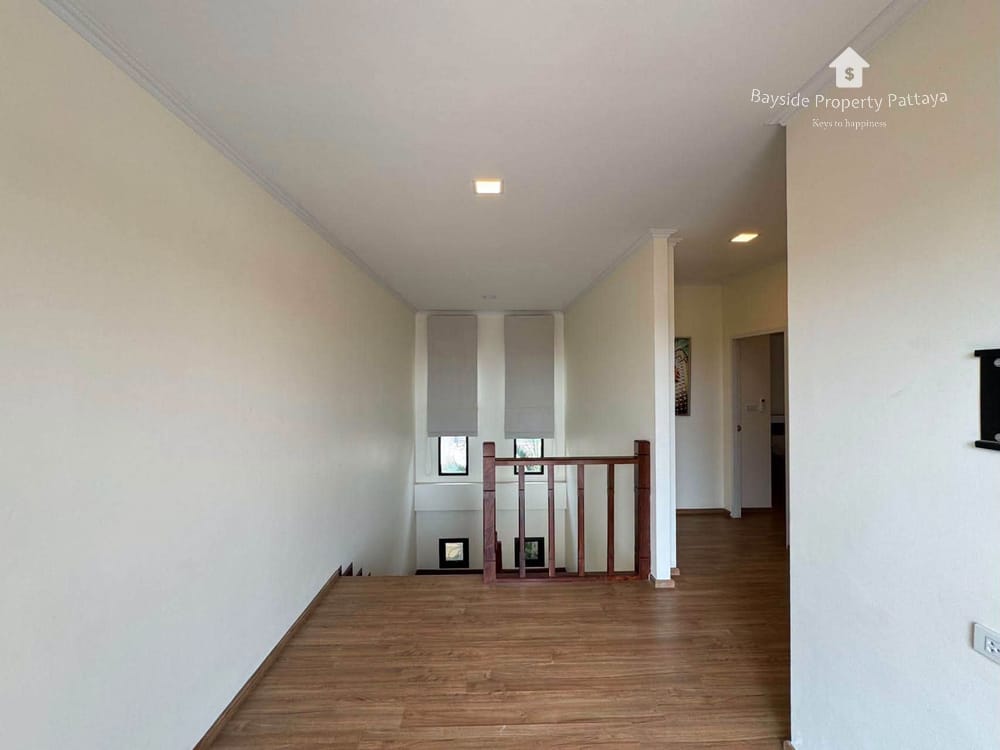 Villa Asiatic: Exklusive 4-Schlafzimmer-Villa mit 24/7 Sicherheit in Pattaya zu verkaufen 5