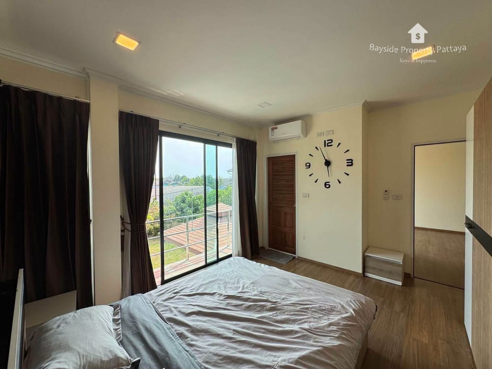 Villa Asiatic: Exklusive 4-Schlafzimmer-Villa mit 24/7 Sicherheit in Pattaya zu verkaufen 11